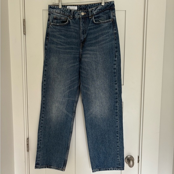 ZARA MOM FIT HIGH-WAIST JEANS - Picture 3 of 8